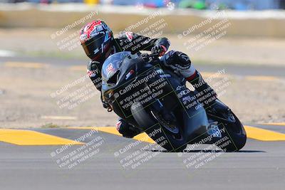 media/Oct-09-2022-SoCal Trackdays (Sun) [[95640aeeb6]]/Turn 2 (1110am)/